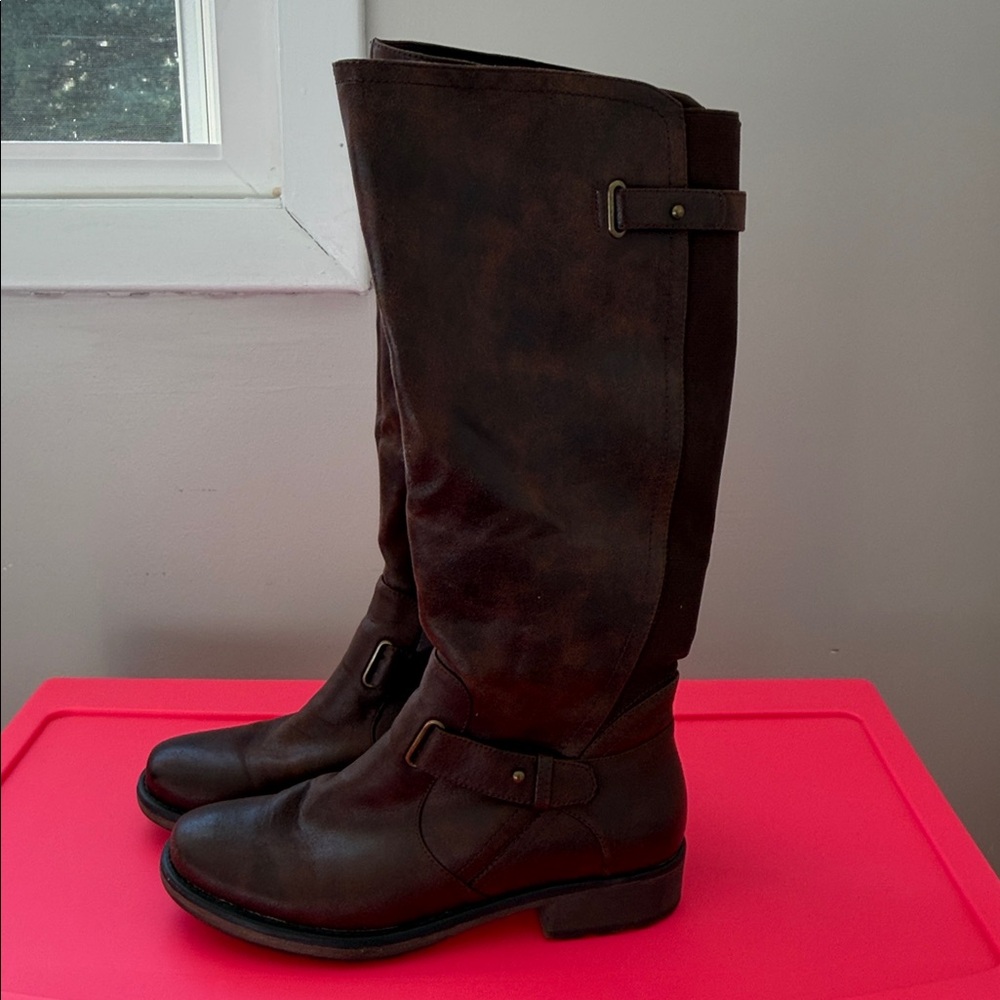 BareTraps Knee High Boots - Picture 3 of 7